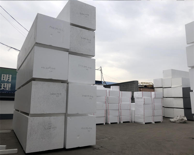 山西興富利科技有限公司簡述，聚苯板對外墻保溫的優勢都有哪些？